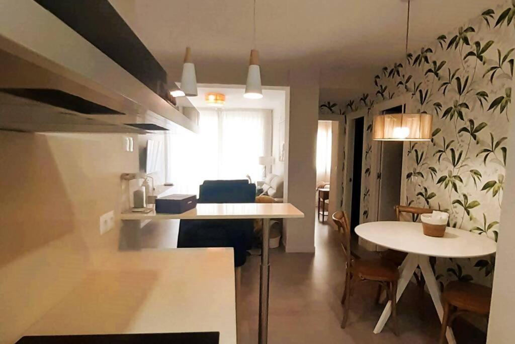 Apartamento Mendoza A Un Paso De La Playa Málaga Exterior foto
